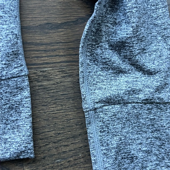 Vuori Halo performance women’s hoodie size sm - Picture 10 of 10